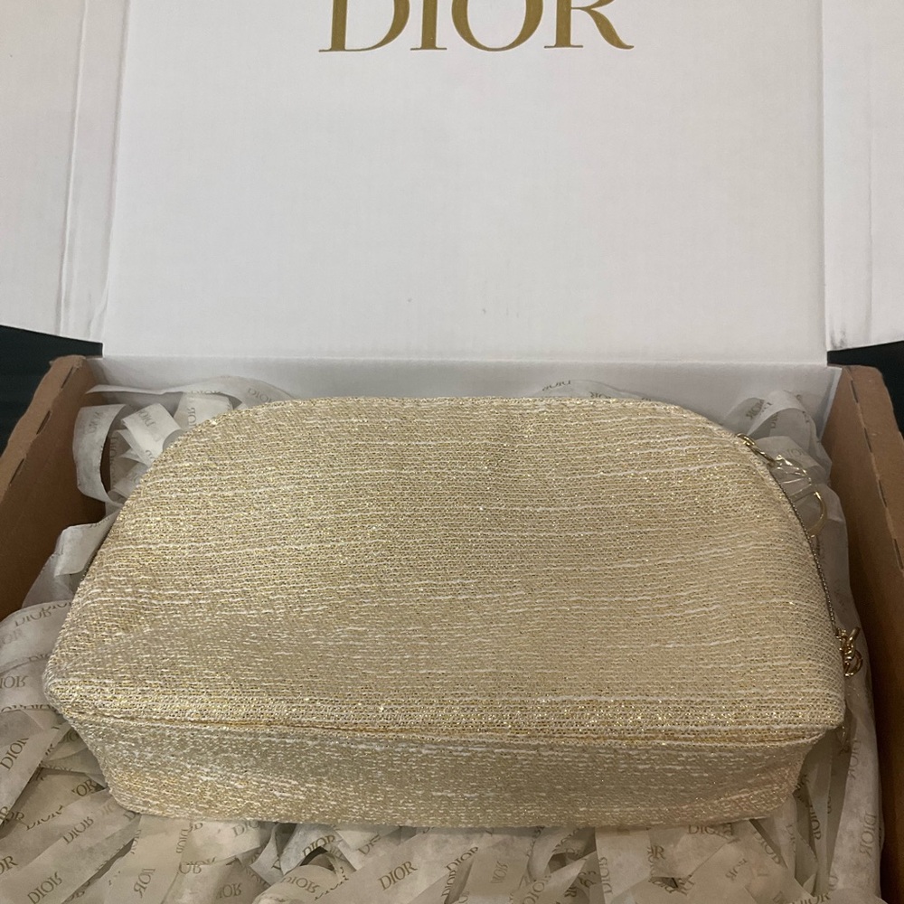 NIB DIOR GOLD COSMETIC CASE, BOXES, SAMPLES & PACKAGING - Picture 6 of 6
